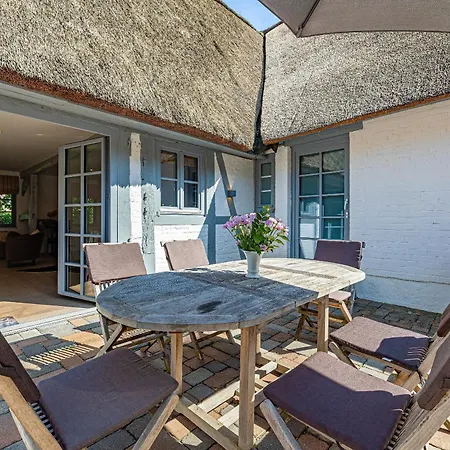 Apartment Weisse Reetdachkate 2 Stofs
