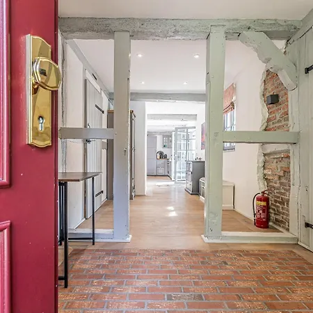 Weisse Reetdachkate 2 Apartment